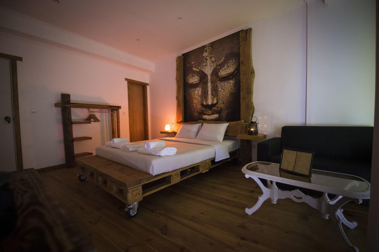 Modern & Recycled Guest House Машику Экстерьер фото
