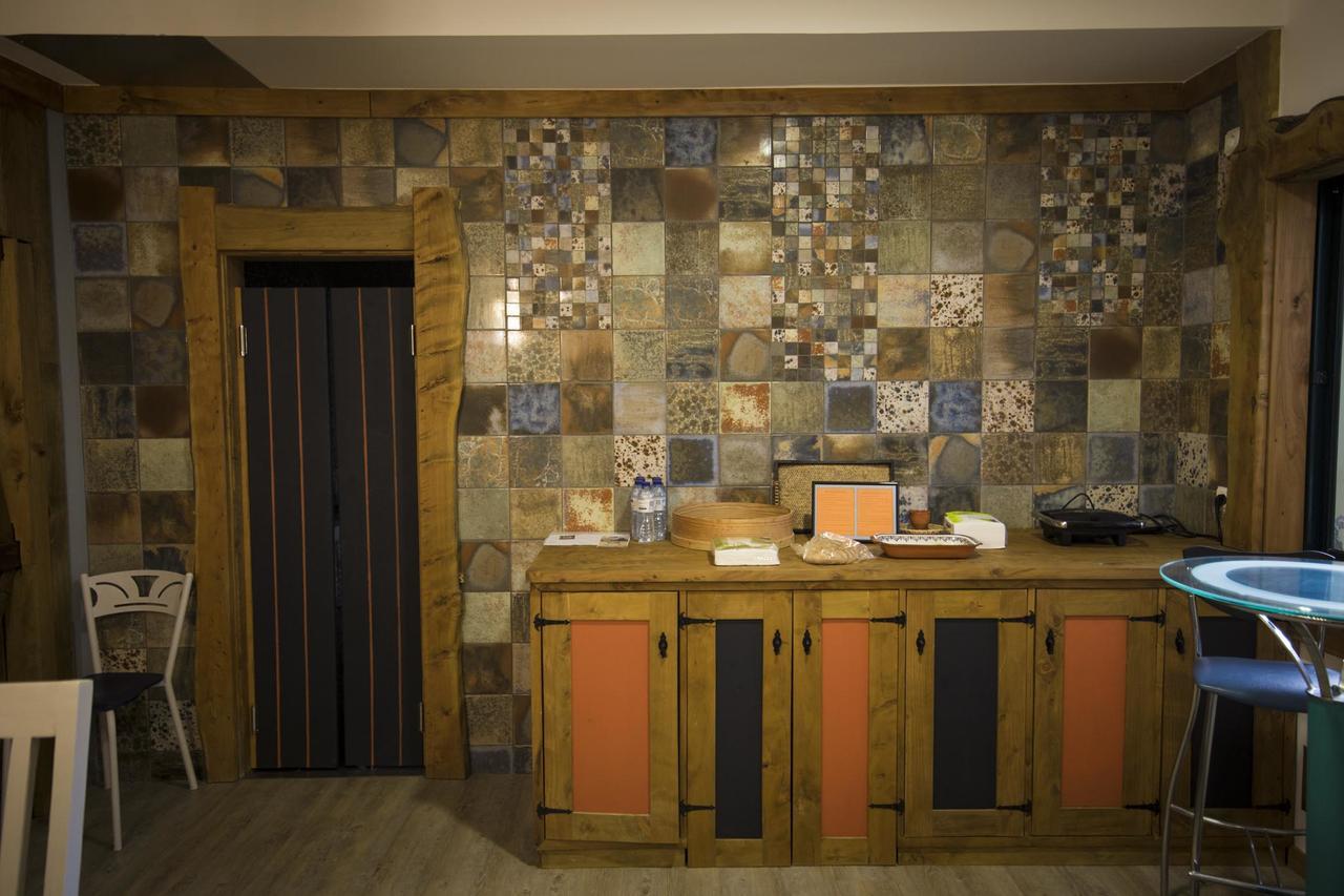 Modern & Recycled Guest House Машику Экстерьер фото
